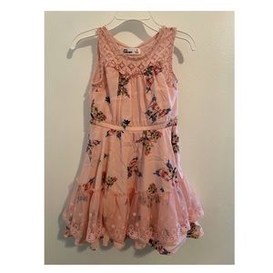 Sleeveless floral lined Dress